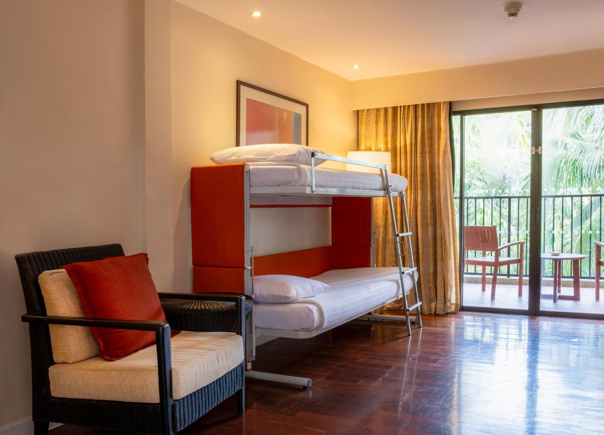 Holiday Inn Resort Phuket Surin Beach By Ihg Exterior photo