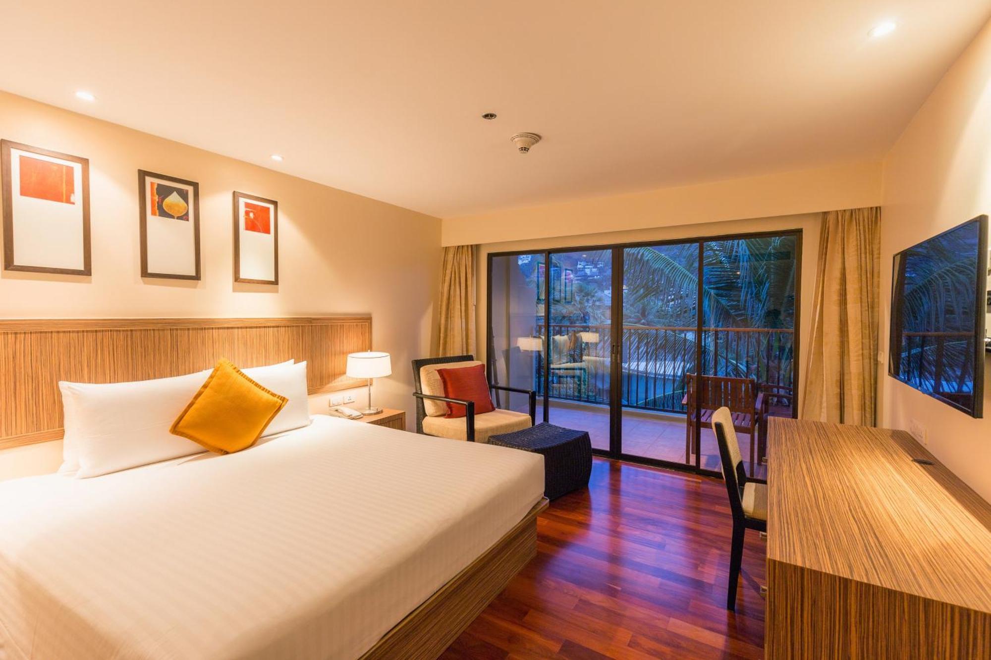 Holiday Inn Resort Phuket Surin Beach By Ihg Exterior photo